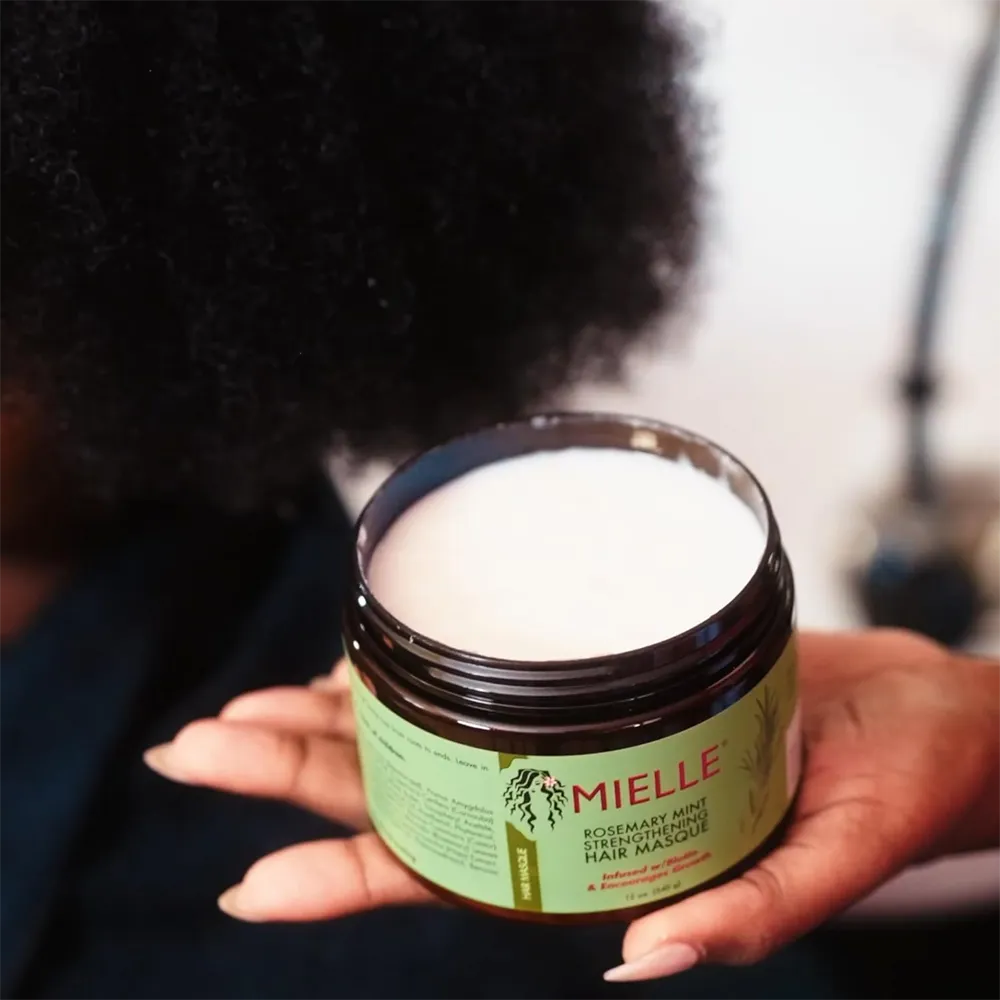 Mielle Rosemary Mint Strengthening Hair Masque - 340 g thumbnail 5