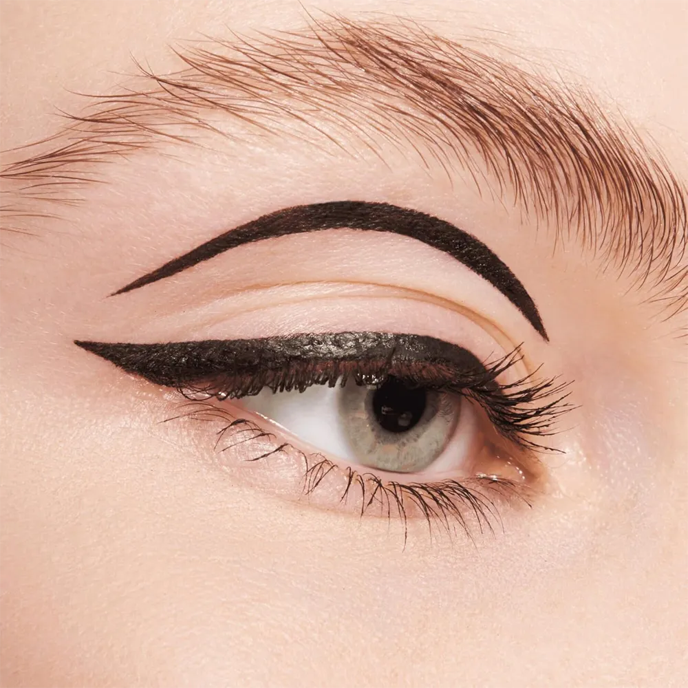 essence Eyeliner Pen Waterproof - 01 Black thumbnail 2