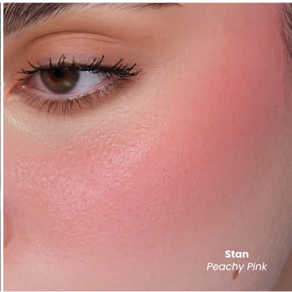 LOCA Blusher - 04 Stan Peachy Pink thumbnail 2