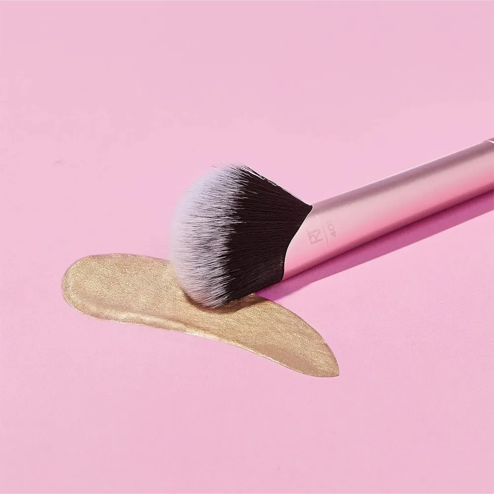 Real Techniques Rebel Edge Makeup Brush Medium thumbnail 6