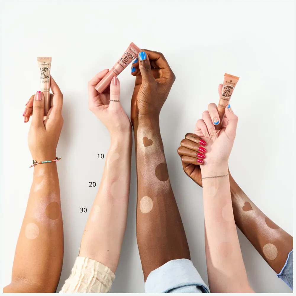 essence Baby Got Glow Liquid Highlighter - 30 Breezy Bronze thumbnail 2