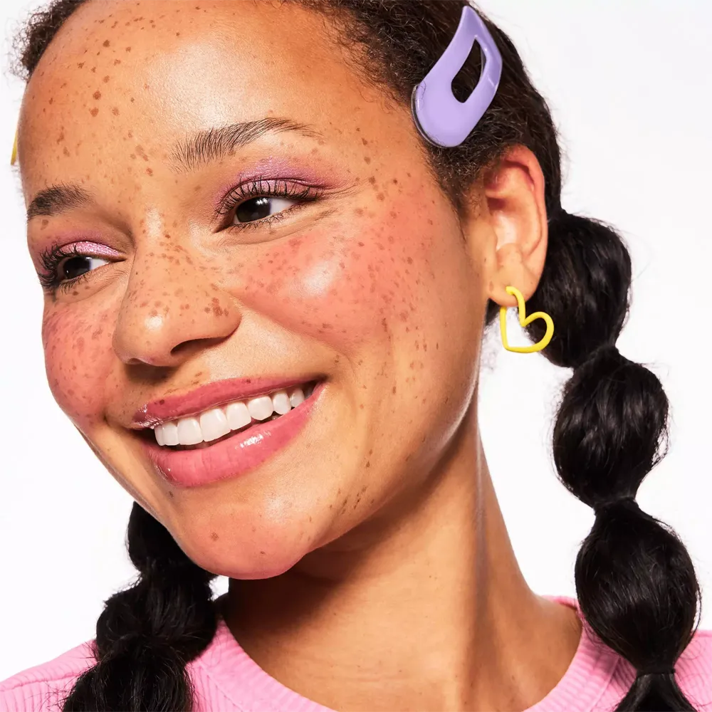 essence Baby Got Blush - 40 Sweets & Roses thumbnail 5