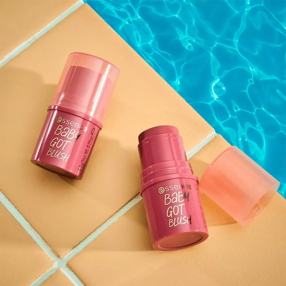 essence Baby Got Blush - 40 Sweets & Roses thumbnail 6