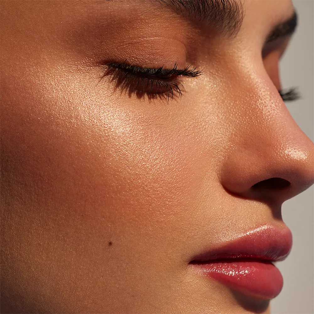 LOCA Bronzer - 03 Yassify Dark Brown thumbnail 2
