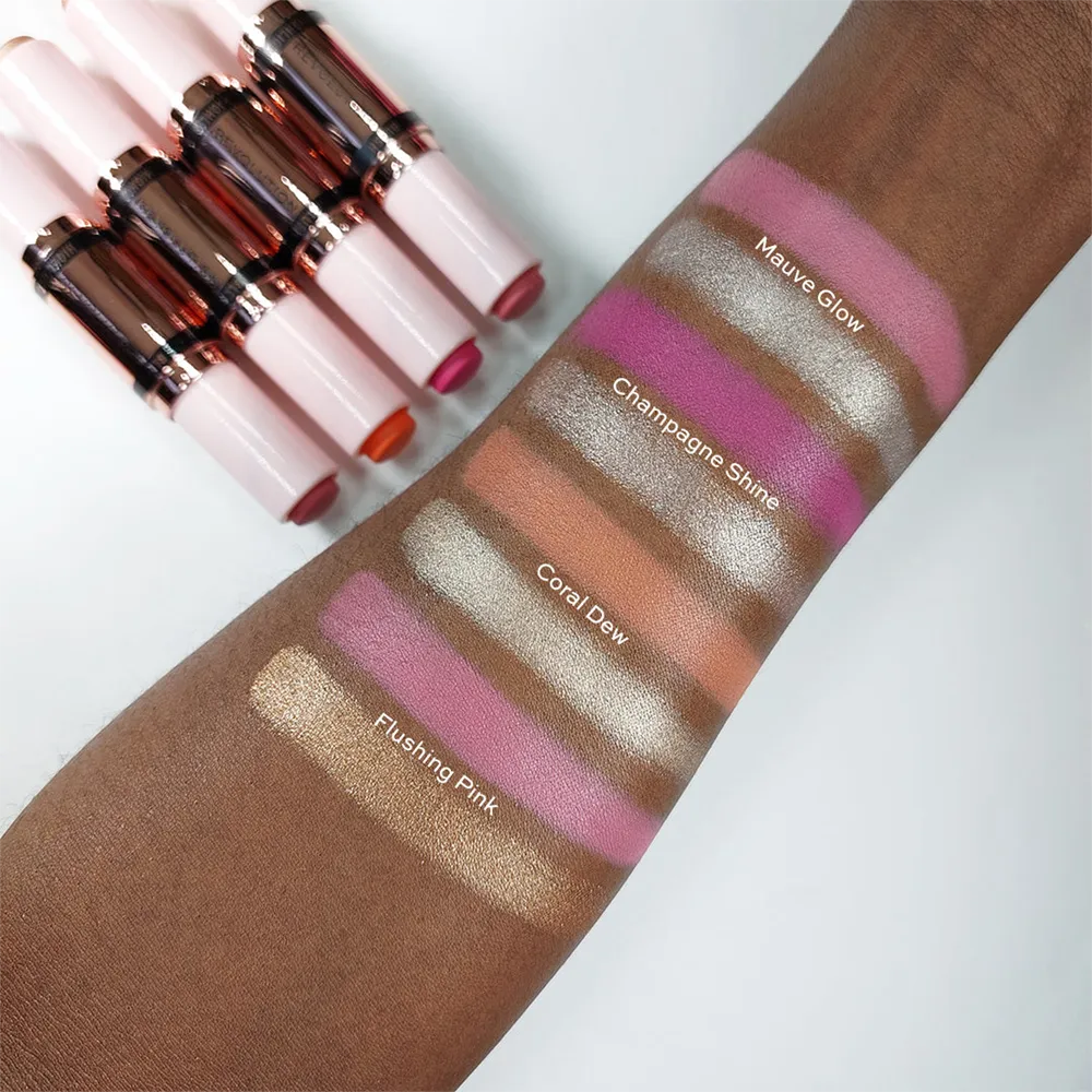Makeup Revolution Blush & Highlight Stick - Champagne-Shine thumbnail 4