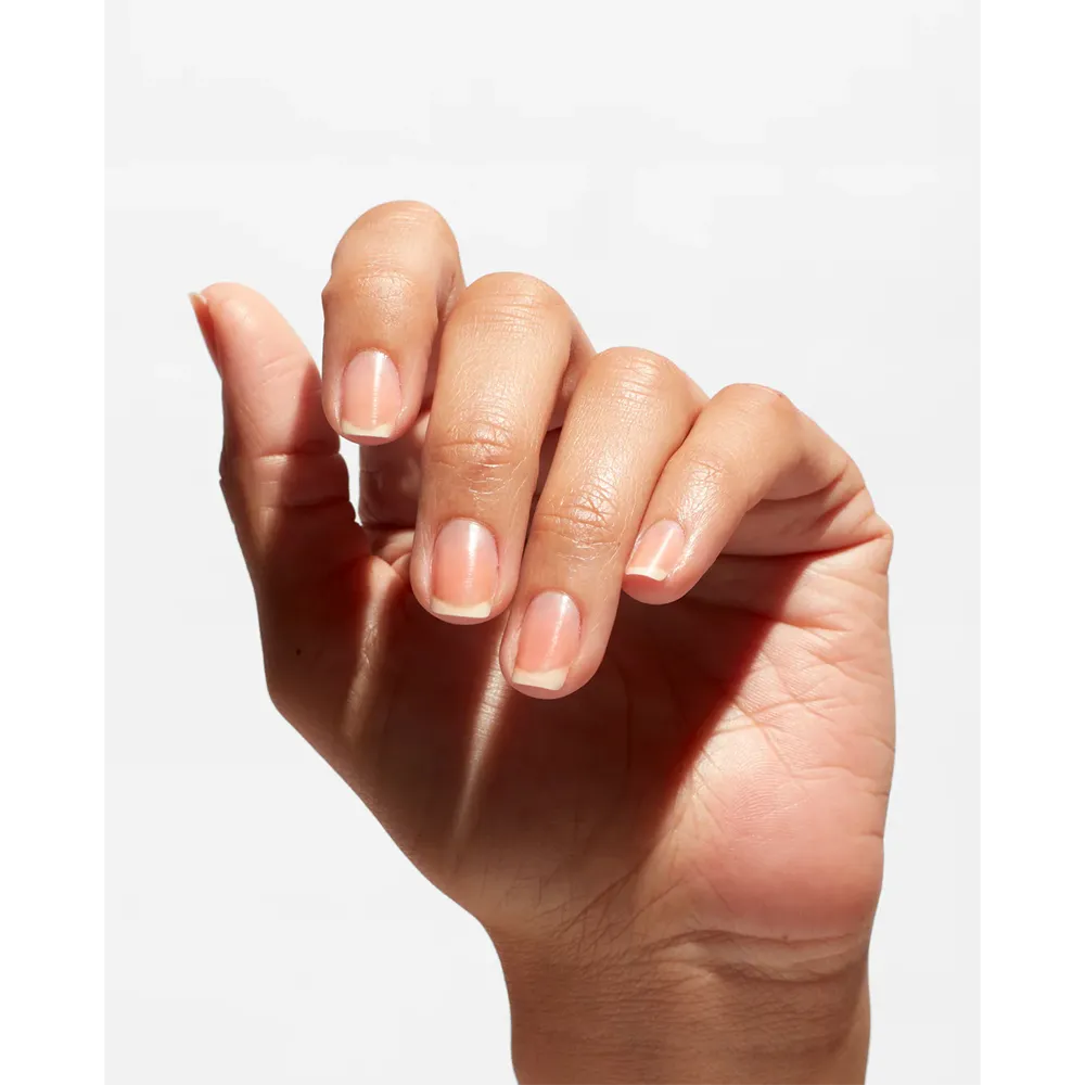 O.P.I Natural Nail Base Coat - 15 ml thumbnail 2