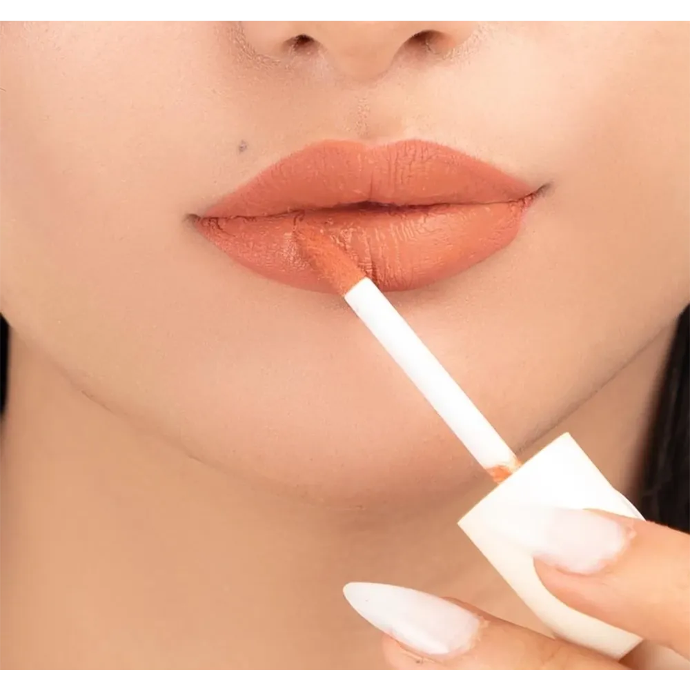 Hearts Liquid Matte Lipstick, 005 Posh Pink - 6 ml thumbnail 2