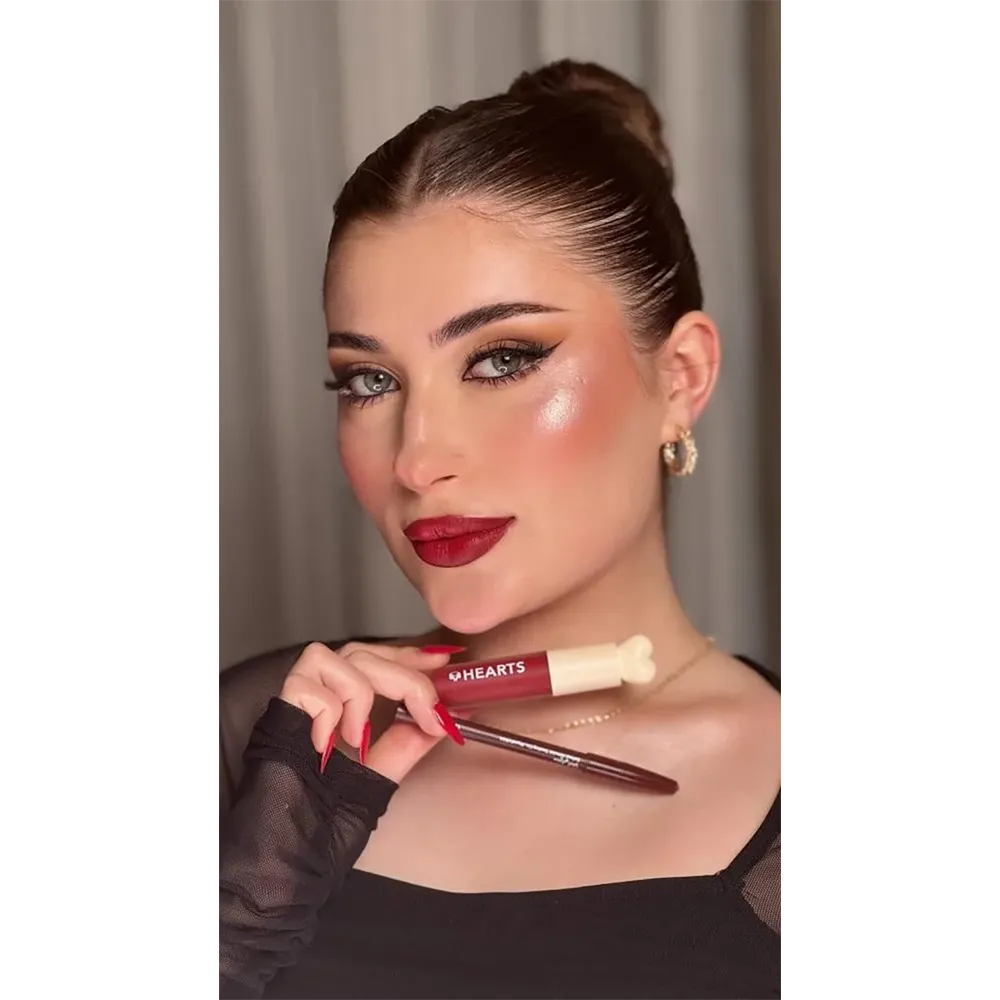 Hearts Liquid Matte Lipstick,  008 Daring Red - 6 ml thumbnail 2