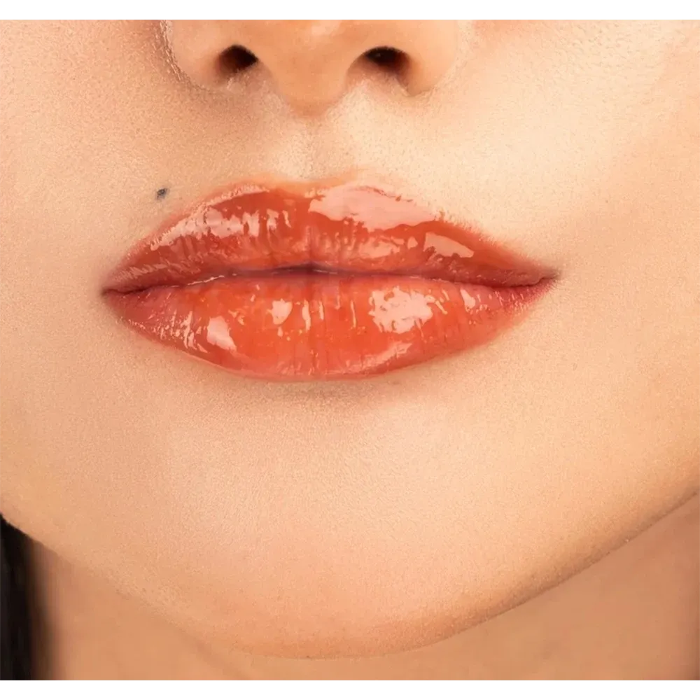 Hearts Lip Gloss - 003 Chocolate Plump thumbnail 2