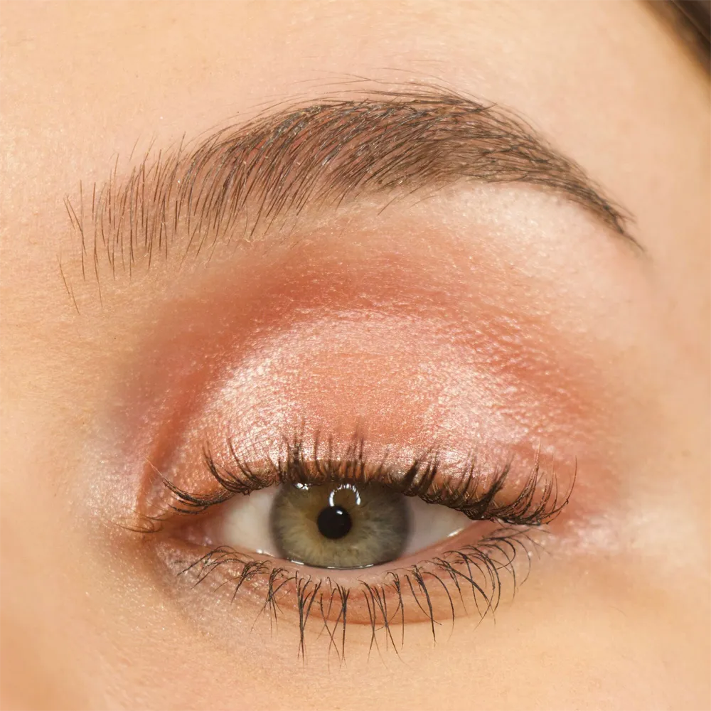 Makeup Revolution Lustre Wand Eyeshadow Stick - Pink Romance thumbnail 3