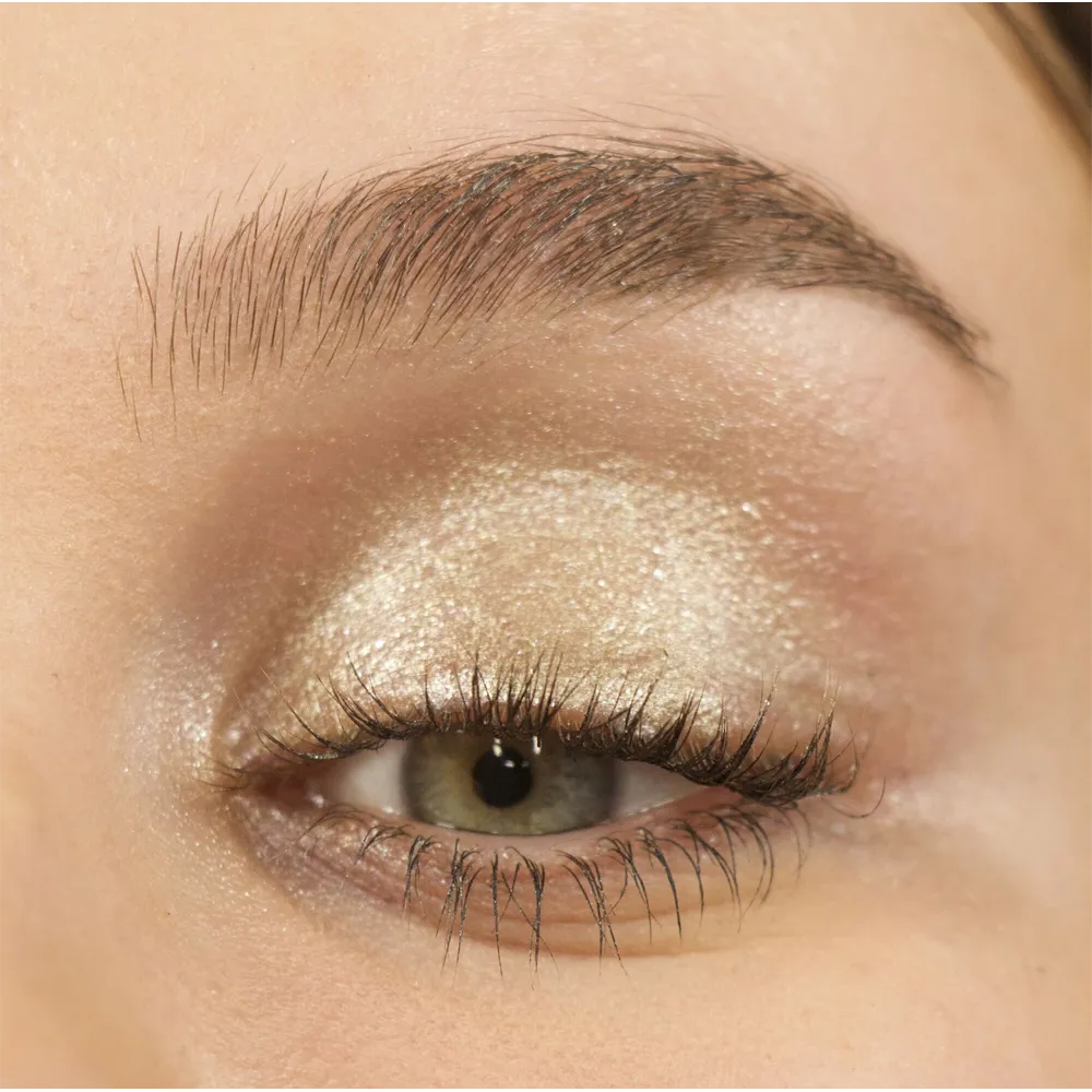 Makeup Revolution Lustre Wand Eyeshadow Stick - Sinful Green thumbnail 3