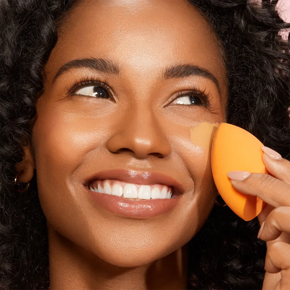 Real Techniques Iconic Blend + Set Makeup Sponge Duo 1993 thumbnail 3