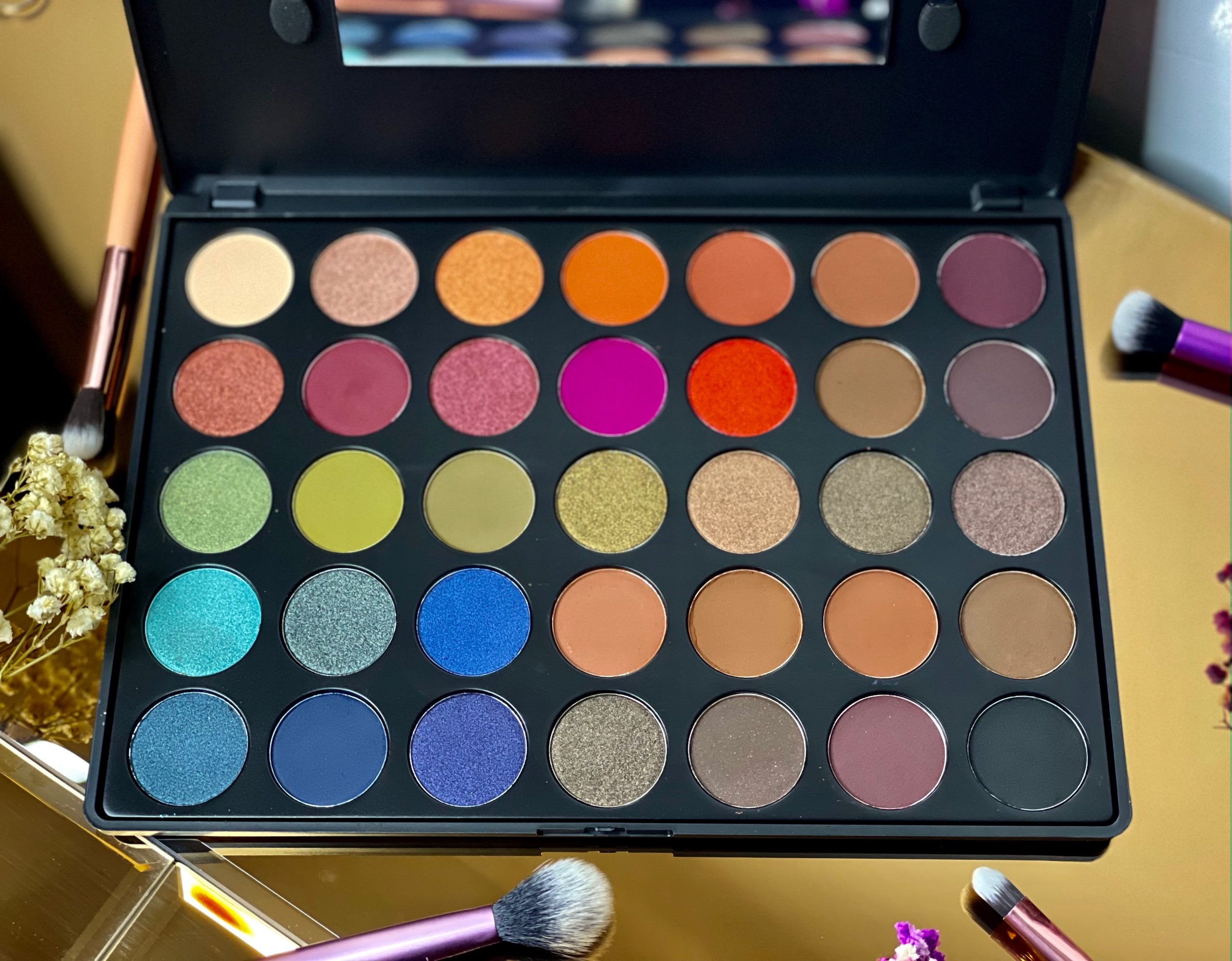 Kara Beauty On The Haunt Creative Eye Palette thumbnail 2