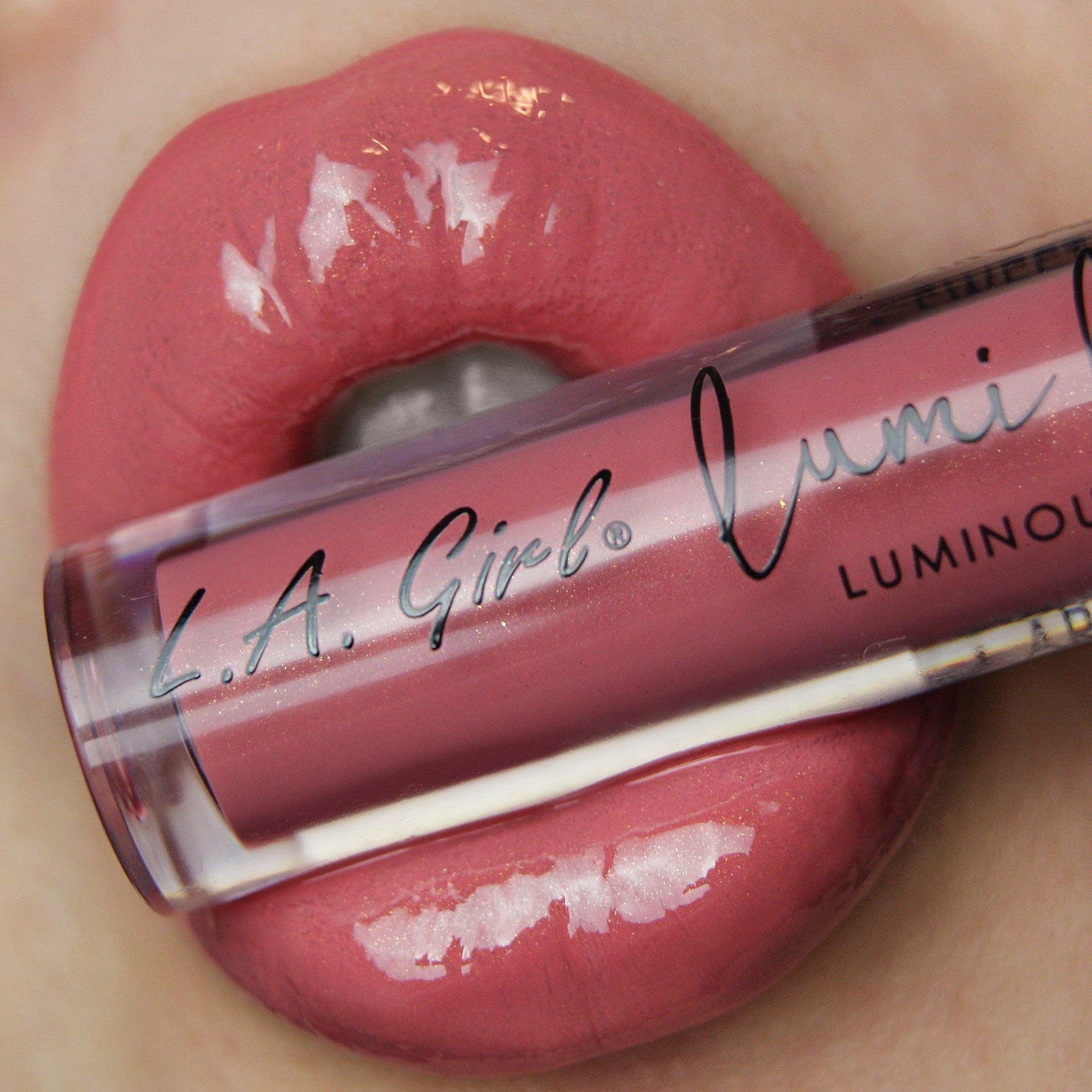 L.A.Girl Lumilicious Lipgloss - GLG944 Feelz thumbnail 2