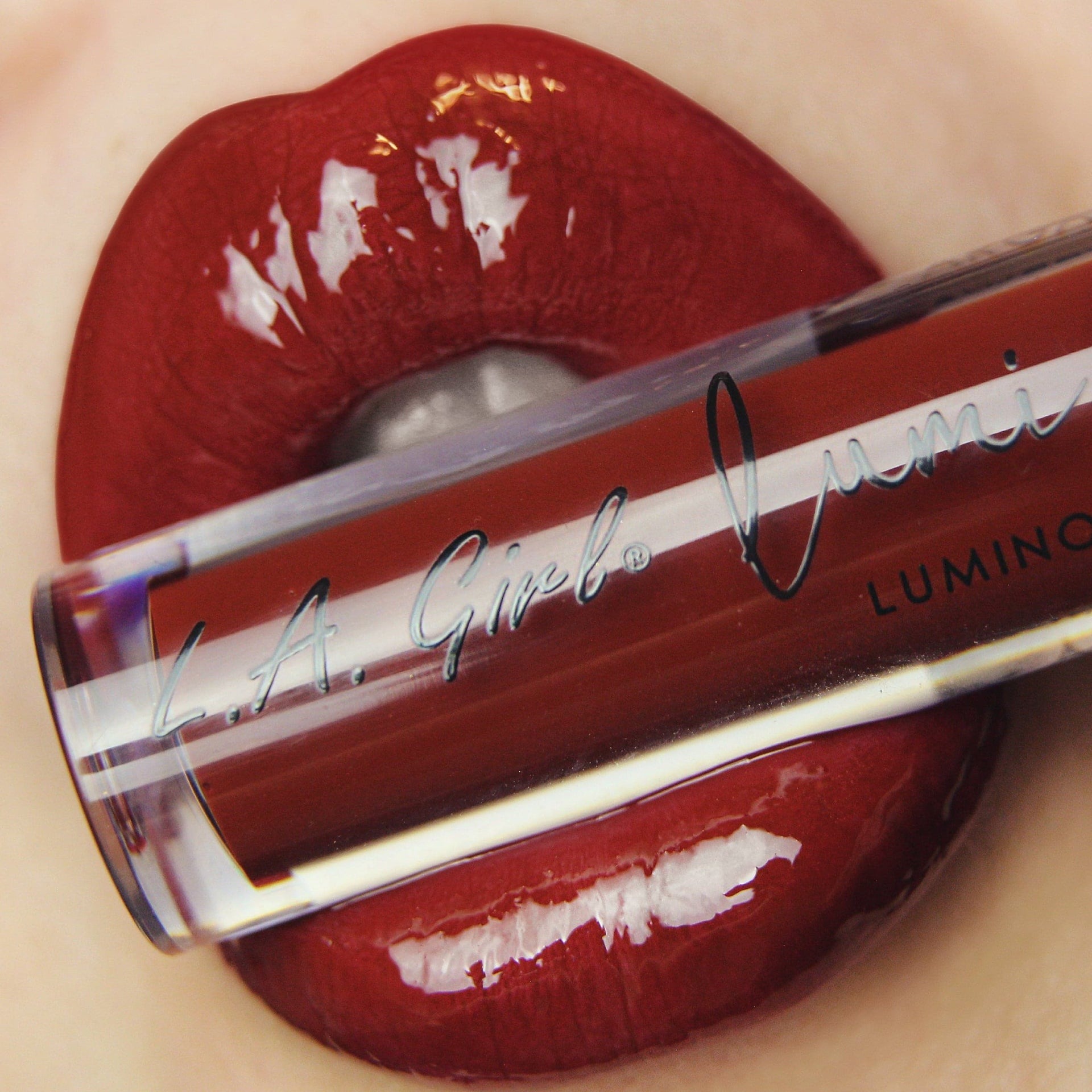 L.A.Girl Lumilicious Lipgloss - GLG949 Foxy thumbnail 2