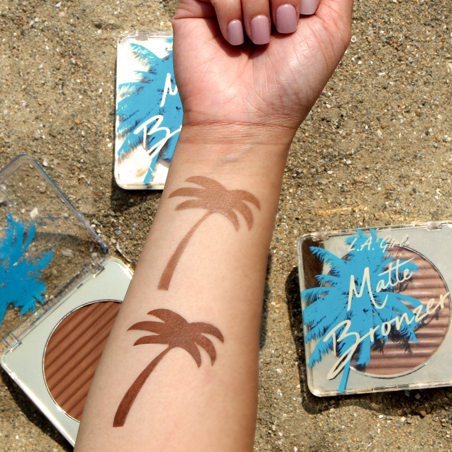 L.A.Girl Matte Bronzer - GBL413 Back to the Beach thumbnail 3