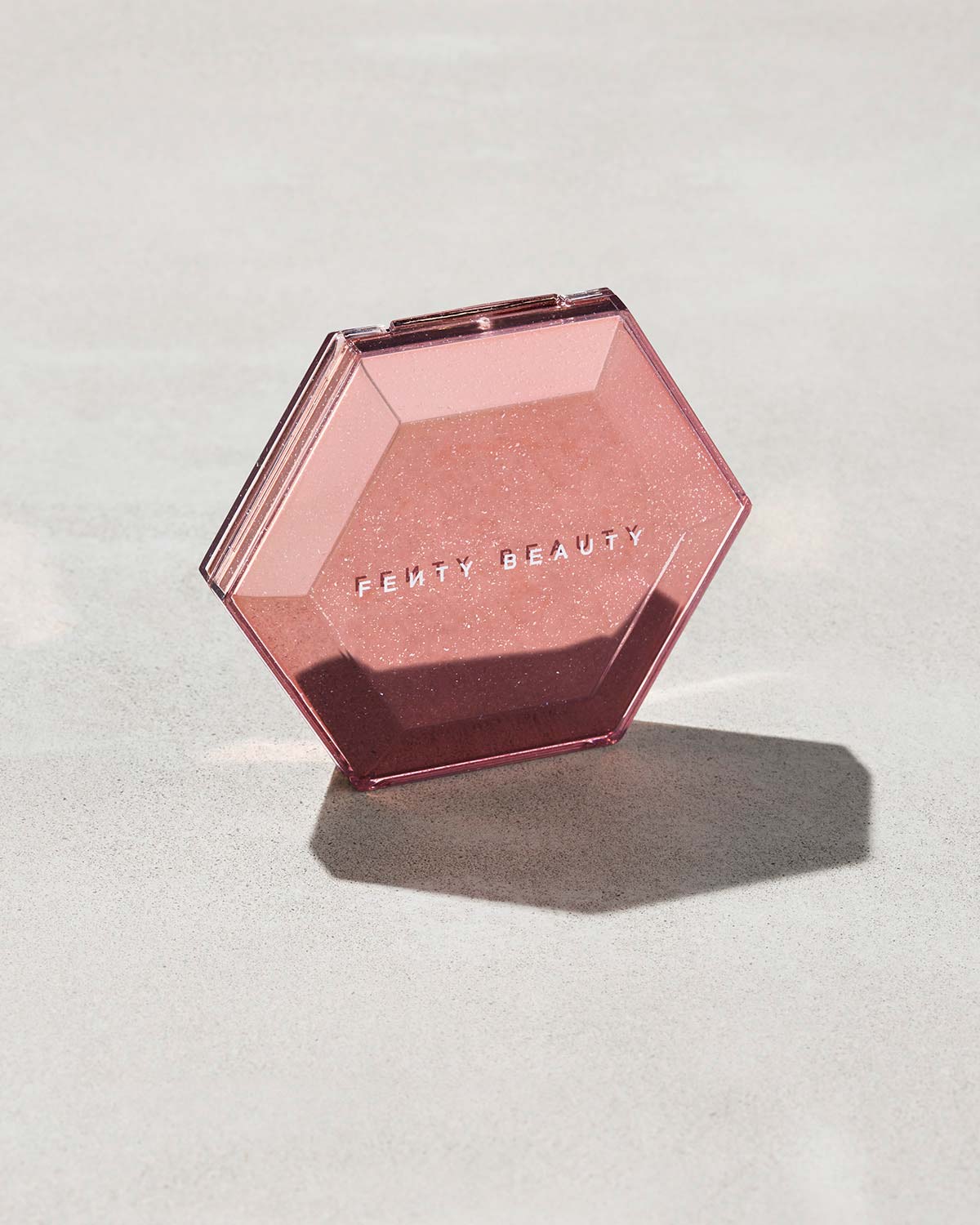Fenty Beauty Diamond Bomb All-Over Diamond Veil Highlighter - Rose Rave thumbnail 4