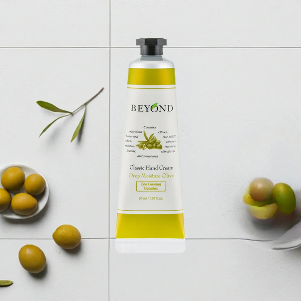 The Face Shop Beyond Classic Deep Moisture Olive Hand Cream - 30 ml thumbnail 2