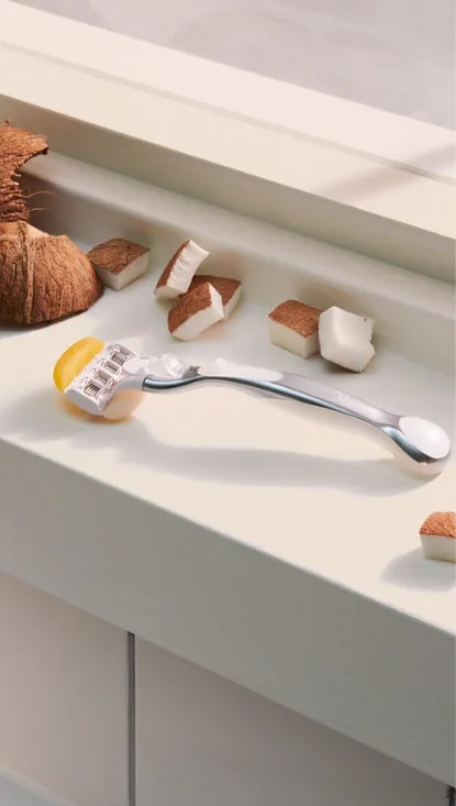Gillette Venus Comfortglide & Olay Coconut Refills - 4 pcs thumbnail 3
