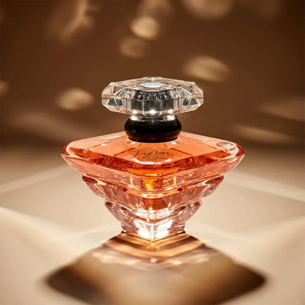Lancome Tresor Eau De Parfum For Women - 100 ml thumbnail 3