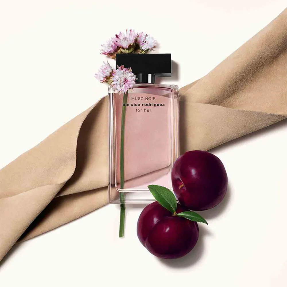 Narciso Rodriguez For Her Musc Noir Eau De Parfum - 50 ml thumbnail 3