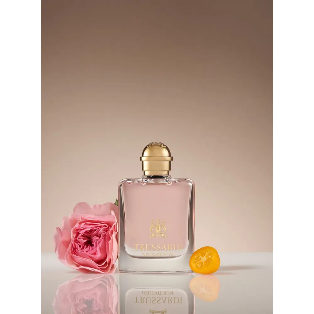 Trussardi Delicate Rose Eau de Toilette - 50 ml thumbnail 3