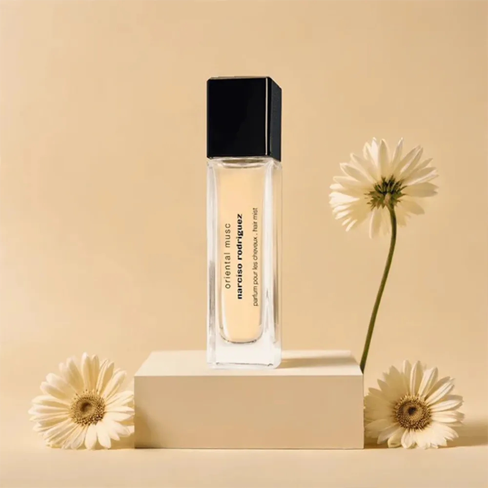 Narciso Rodriguez Oriental Musc Hair Mist - 30 ml thumbnail 3