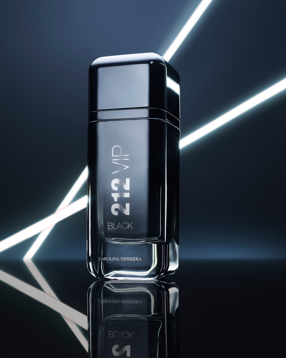 Carolina Herrera 212 VIP Black Eau De Parfum - 50 ml thumbnail 2