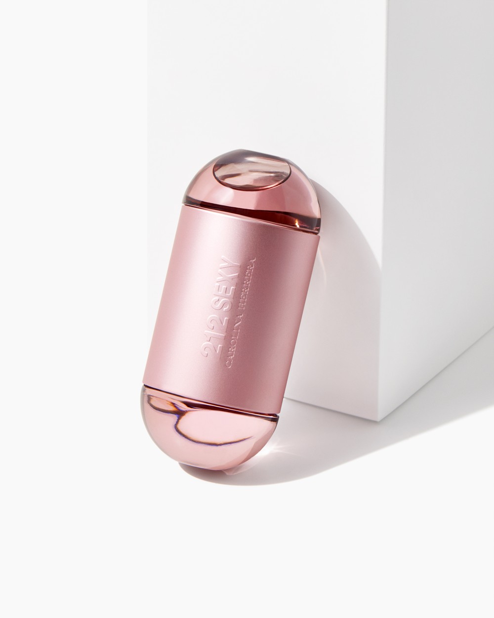 Carolina Herrera 212 Sexy Eau De Parfum - 100 ml thumbnail 2
