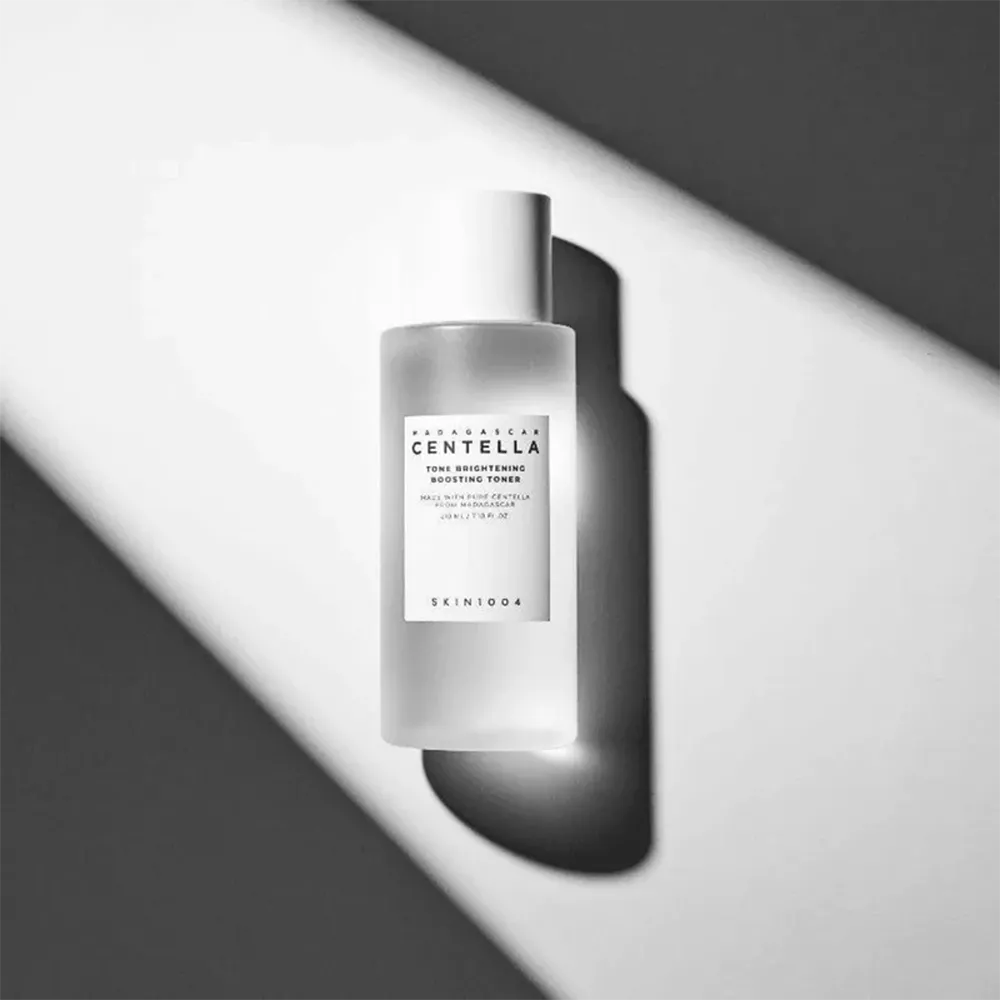 SKIN1004 Madagascar Centella Tone Brightening Boosting Toner - 210 ml thumbnail 2