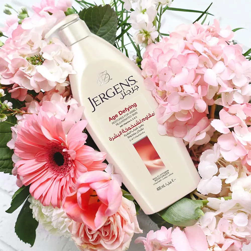 Jergens Age Defying Multi-Vitamin Moisturizer - 400 ml thumbnail 5