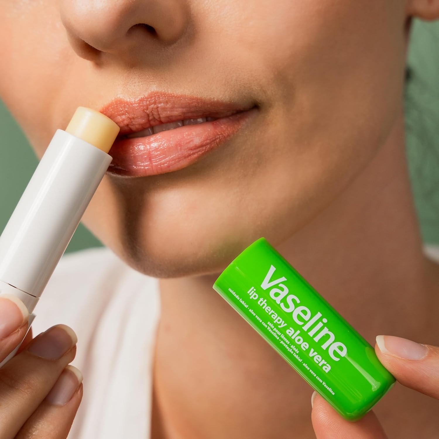 Vaseline Stick Lip Therapy - Aloe Vera thumbnail 2